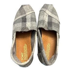 TOMS Wool + Canvas Slip On Shoes | Grey Plaid Print | Men’s 9 / Women’s 10.5